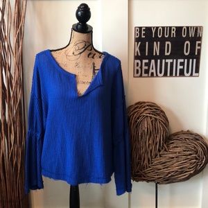 We the free blue waffle knit top w/bell sleeve